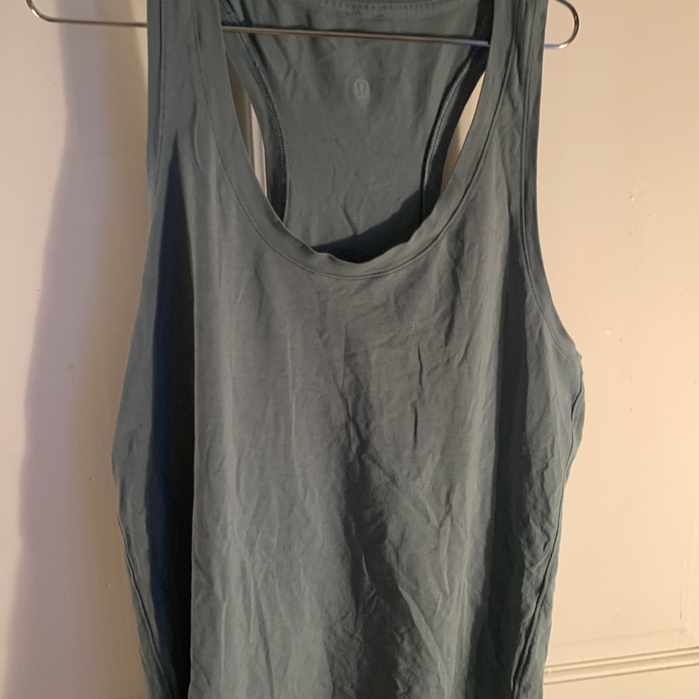 Lululemon - Picture 3 of 3